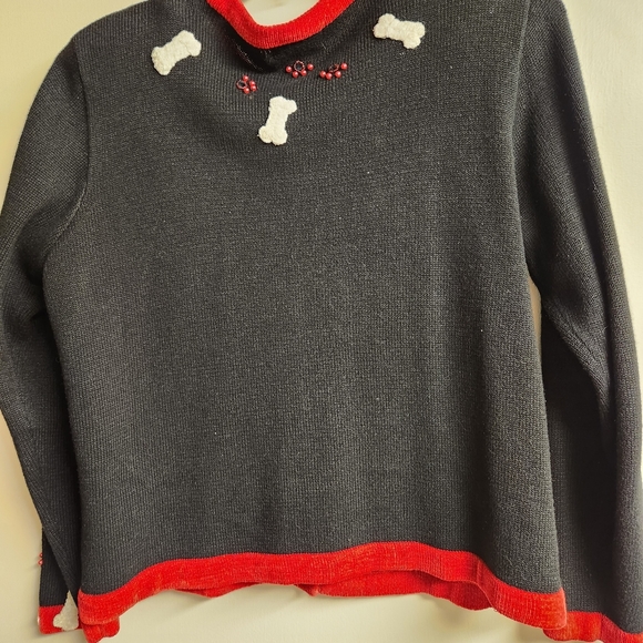 Just B, Women's Cute Black, red n white Sweater with dogs, Size Medium - Picture 5 of 7